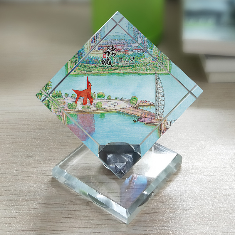 龍城有禮 旋轉(zhuǎn)水晶